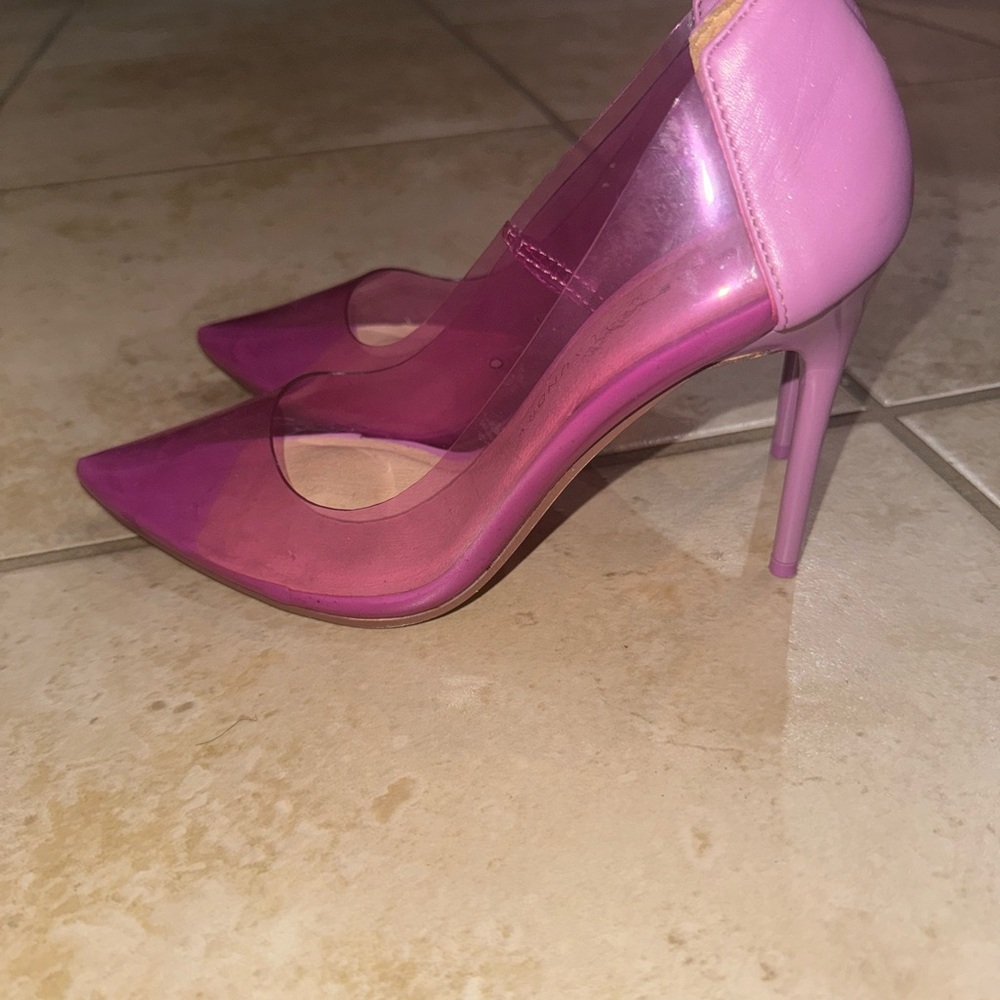 Darling Pointed Toe Pump - Picture 5 of 7